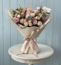 Букет цветов из:  Розы и Лизиантусы в Пестово