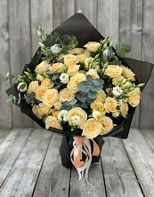 Букет цветов из:  Розы и Лизиантусы в Пестово