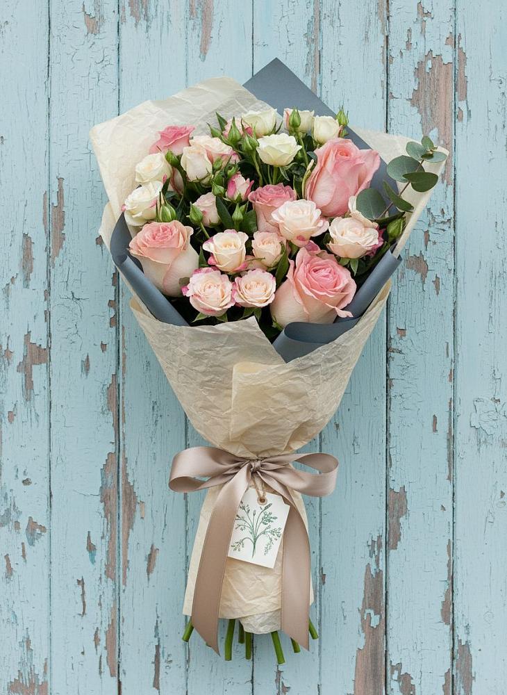 Букет цветов из: Розы в Пестово