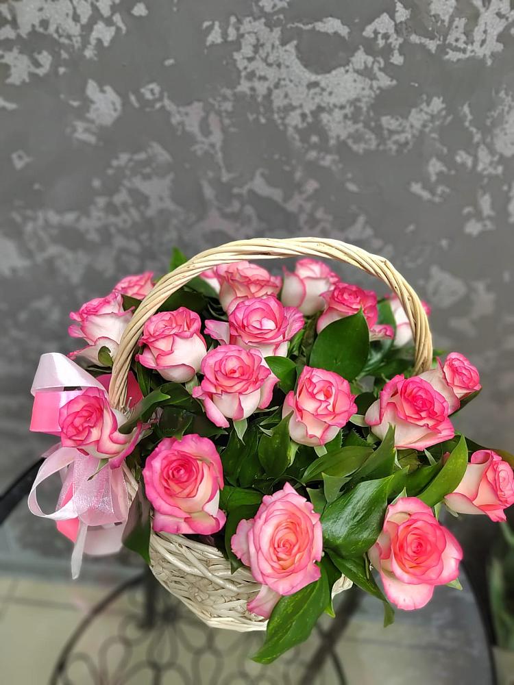 Цветочная композиция из Розы в корзине в Пестово