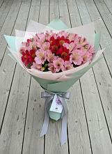 Букет цветов из:  Альстромерии в Пестово