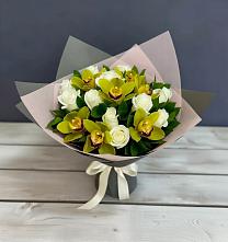 Букет цветов из:  Орхидеи и Розы в Пестово