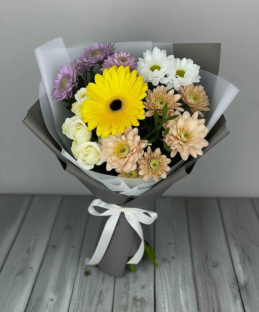 Букет цветов из: Розы, Герберы и Хризантемы в Пестово