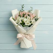 Букет цветов из:  Альстромерии в Пестово