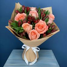 Букет цветов из:  Розы и Альстромерии в Пестово