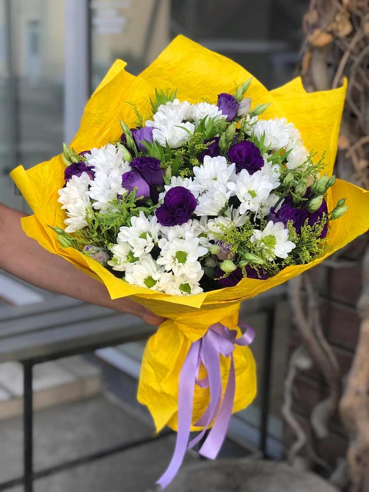 Букет цветов из: Ирисы, Хризантемы и Ромашки в Пестово