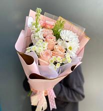 Букет цветов из:  Хризантемы и Розы в Пестово