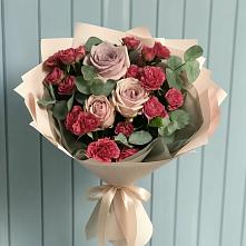 Букет цветов из:  Гвоздики и Розы в Пестово