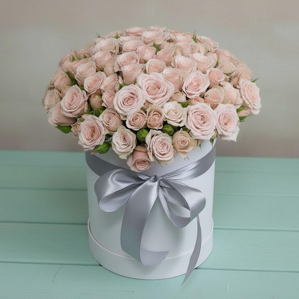 Цветочная композиция из Розы в шляпной коробке в Пестово